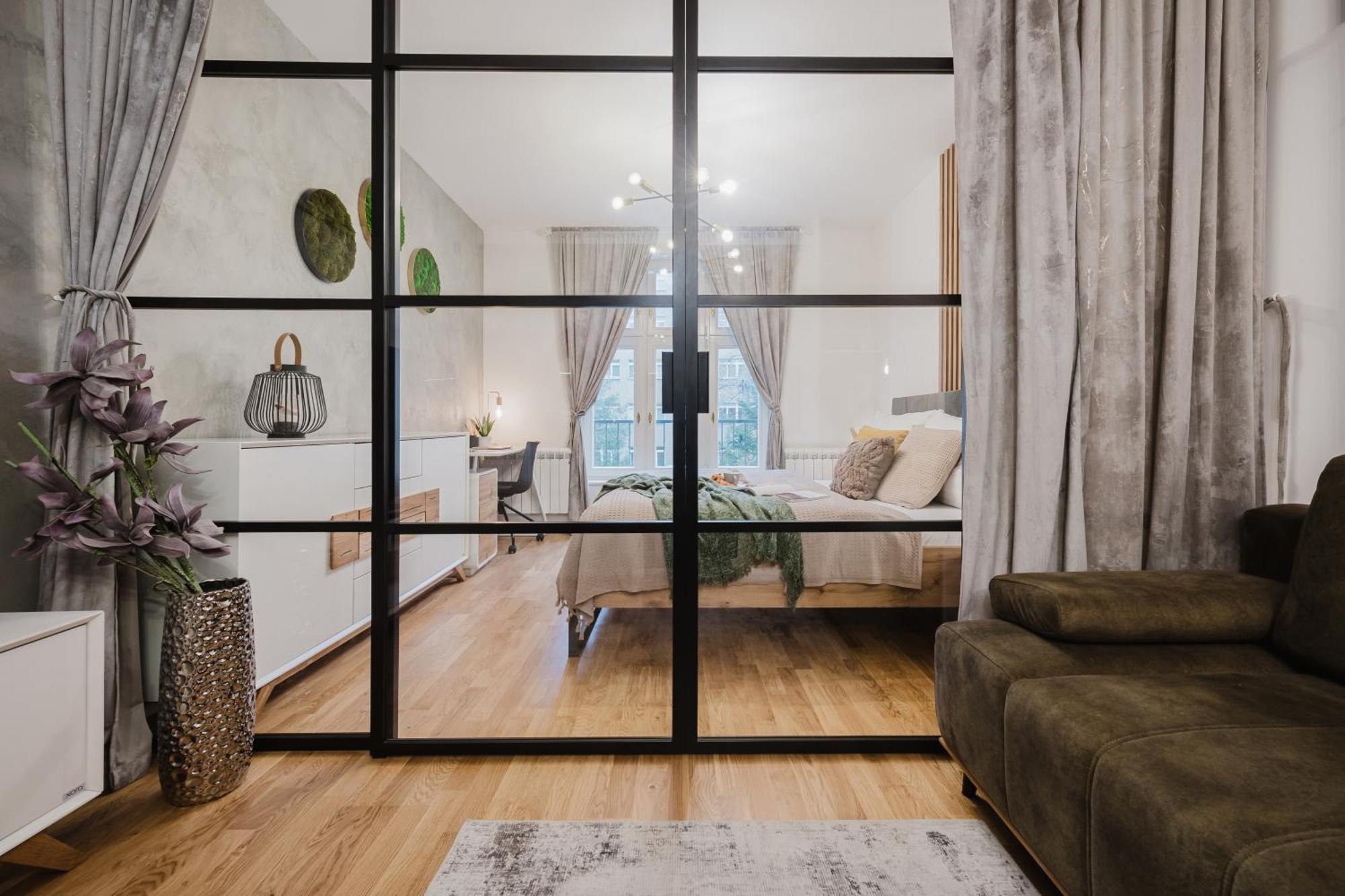 Days - 1bdr - Work Space - Easy Access Appartamento